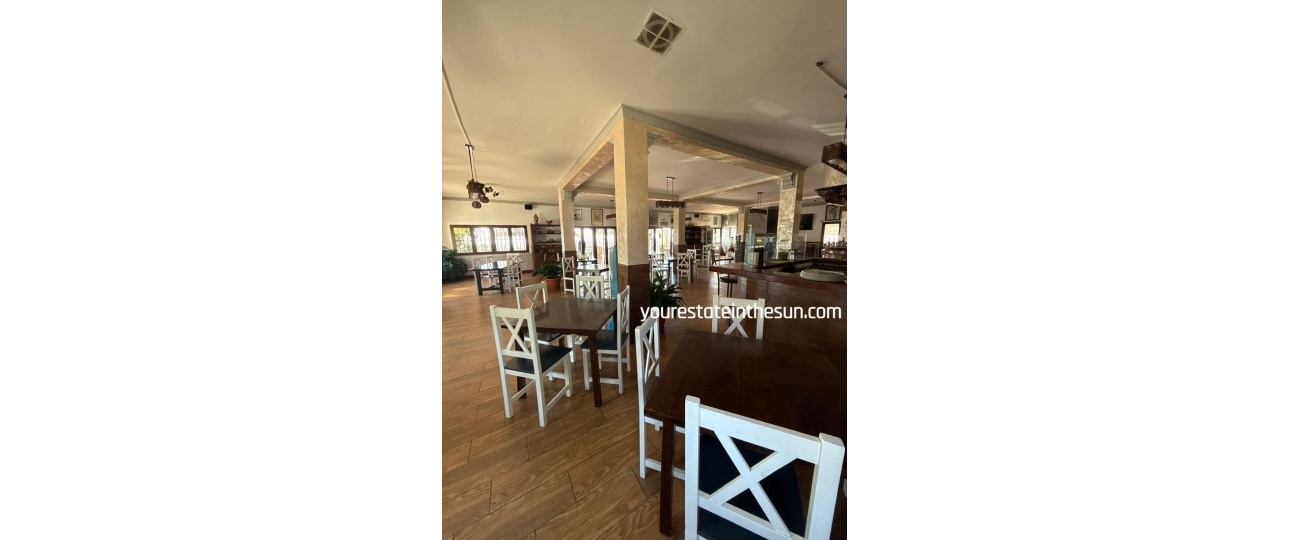 Resale - Villa - Benahavís - Benahavís Centro