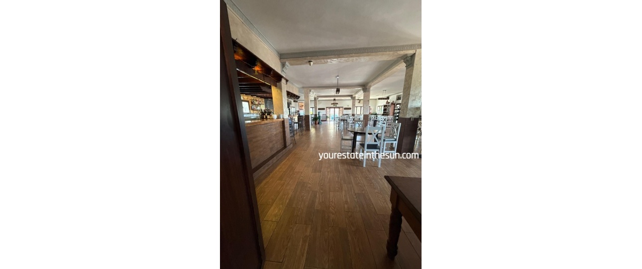 Resale - Villa - Benahavís - Benahavís Centro