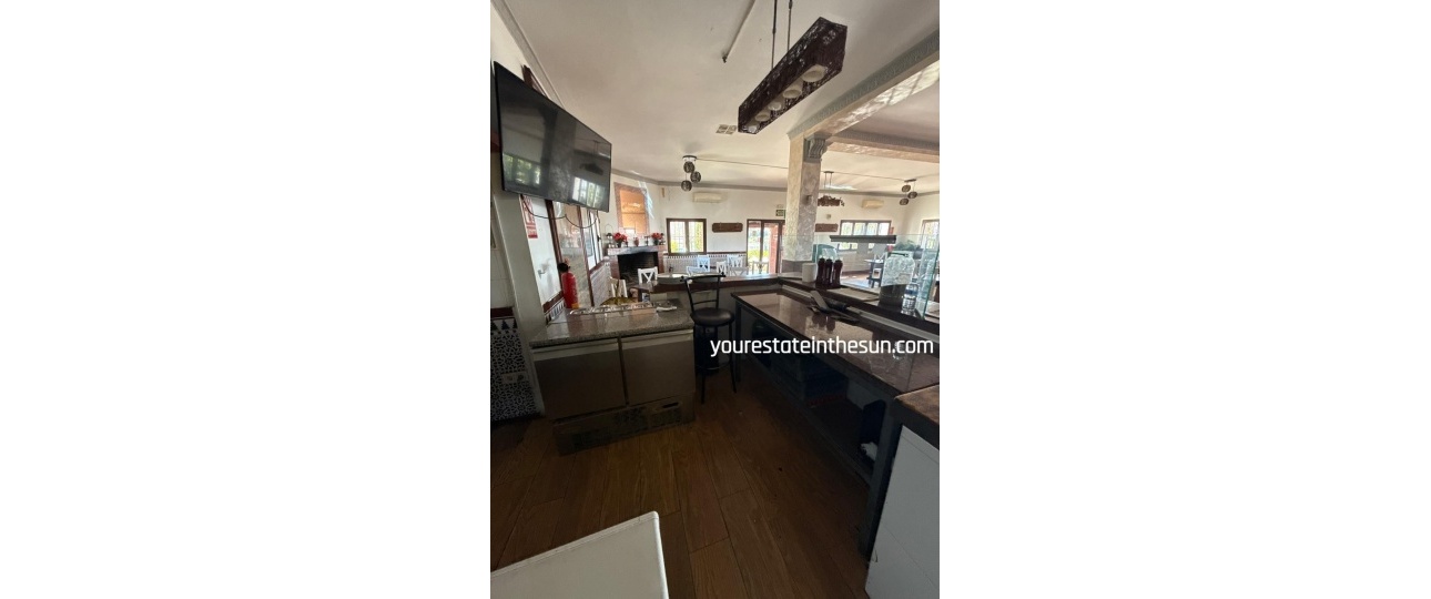 Resale - Villa - Benahavís - Benahavís Centro
