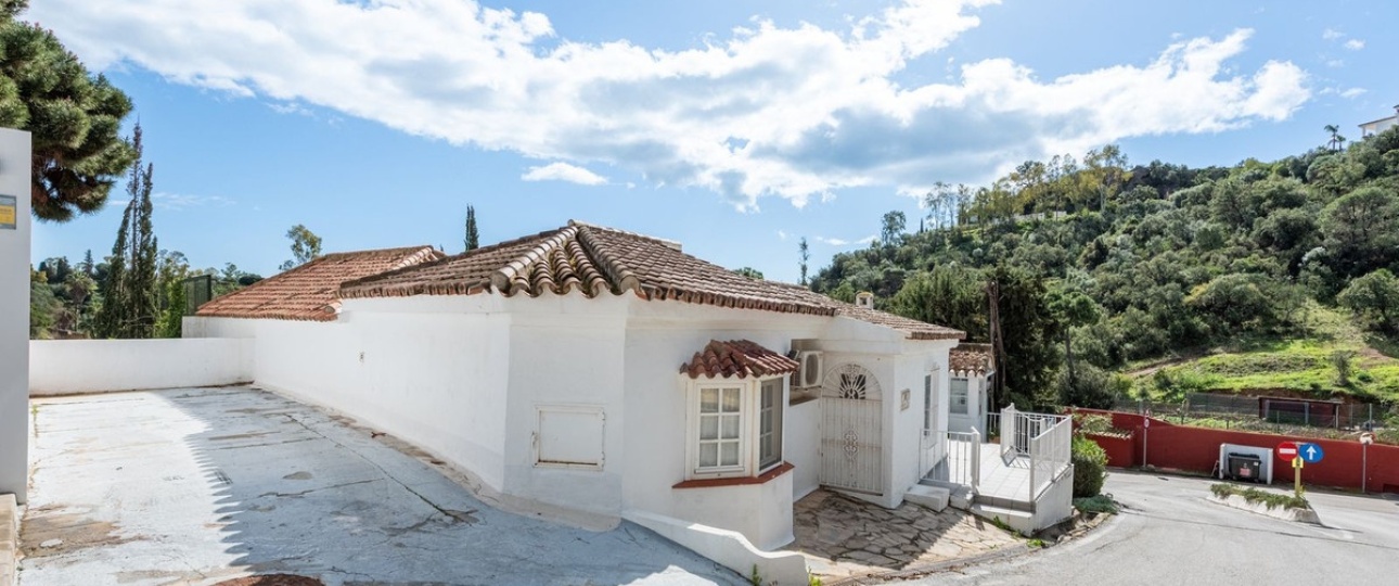 Resale - Villa - Benahavís - Benahavís Centro