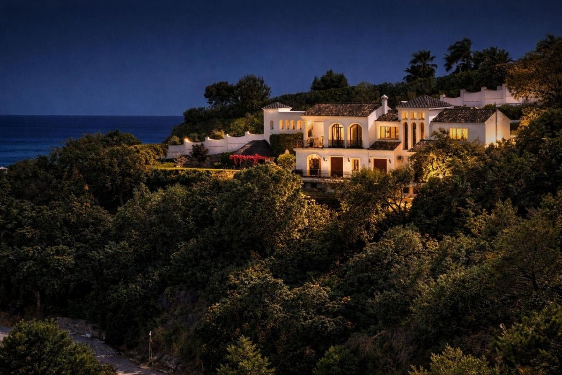 Resale - Villa - Benahavís - Benahavís Centro