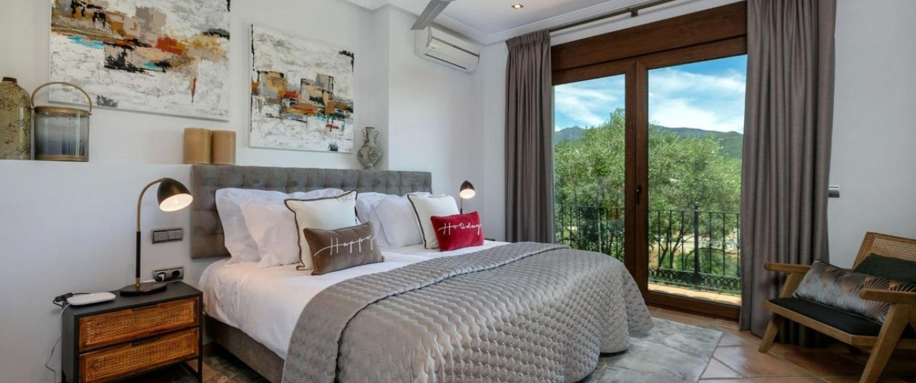 Resale - Villa - Benahavís - Benahavís Centro