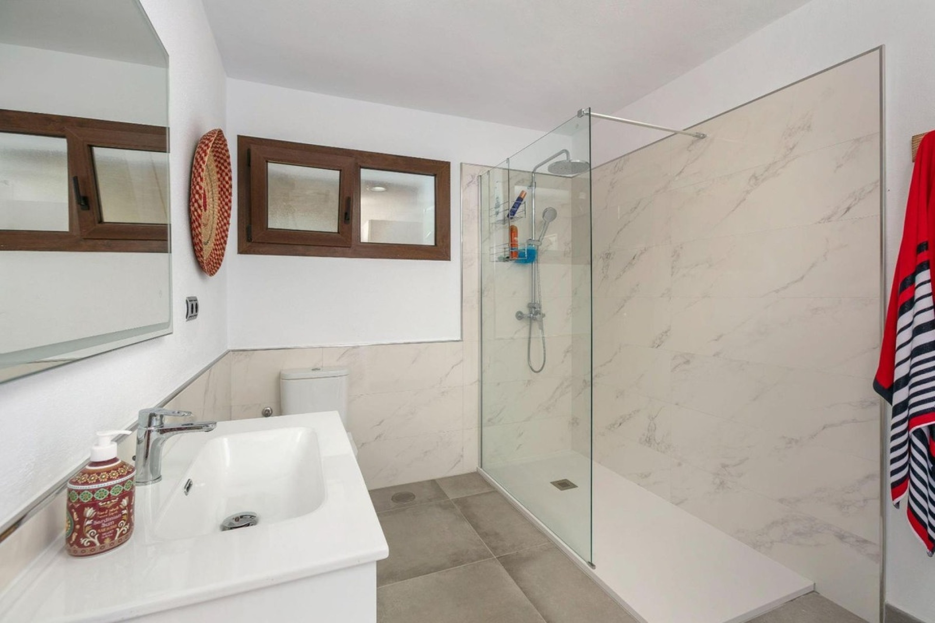 Resale - Villa - Benahavís - Benahavís Centro