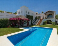 Resale - Villa - Benahavís - Benahavís Centro