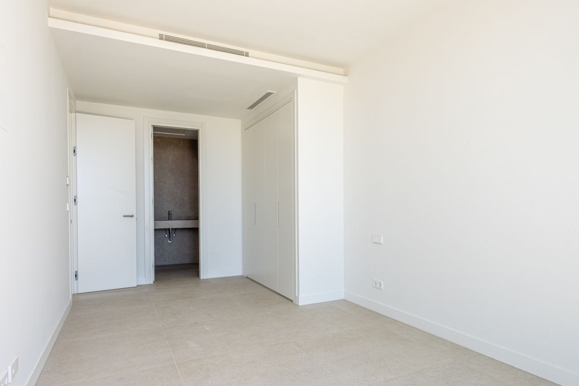 Resale - Villa - Benahavís - Benahavís Centro