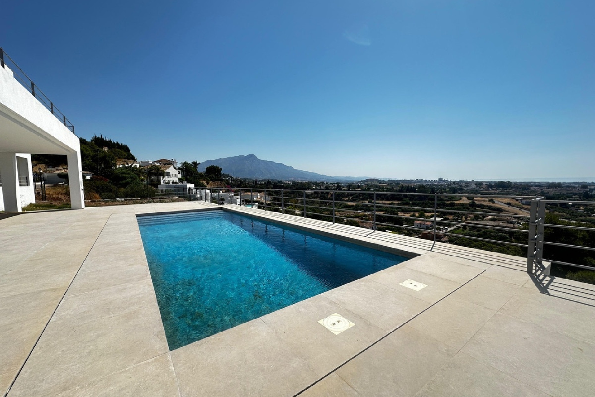 Resale - Villa - Benahavís - Benahavís Centro