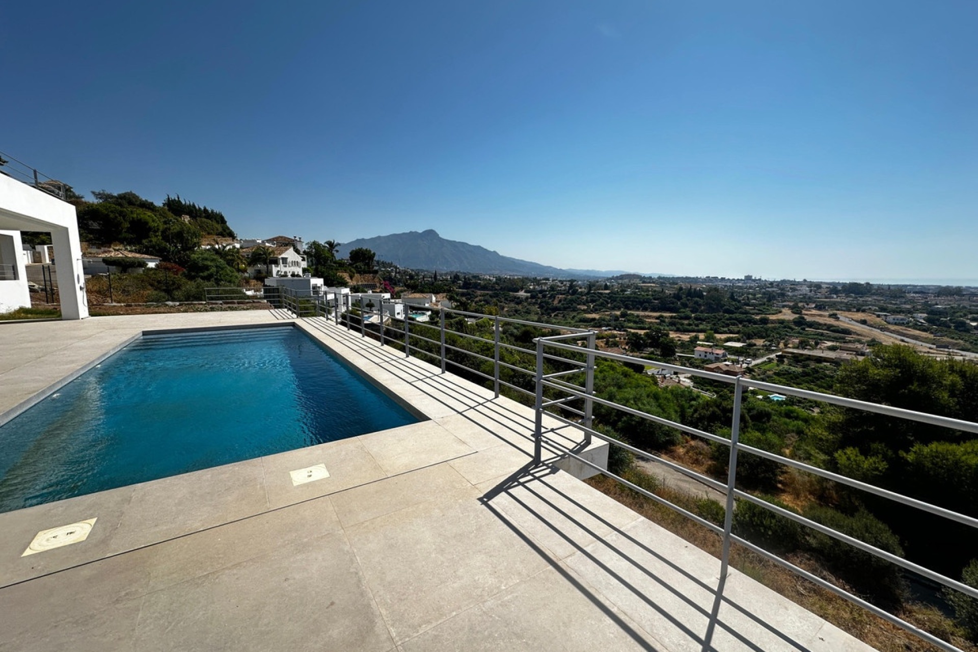 Resale - Villa - Benahavís - Benahavís Centro
