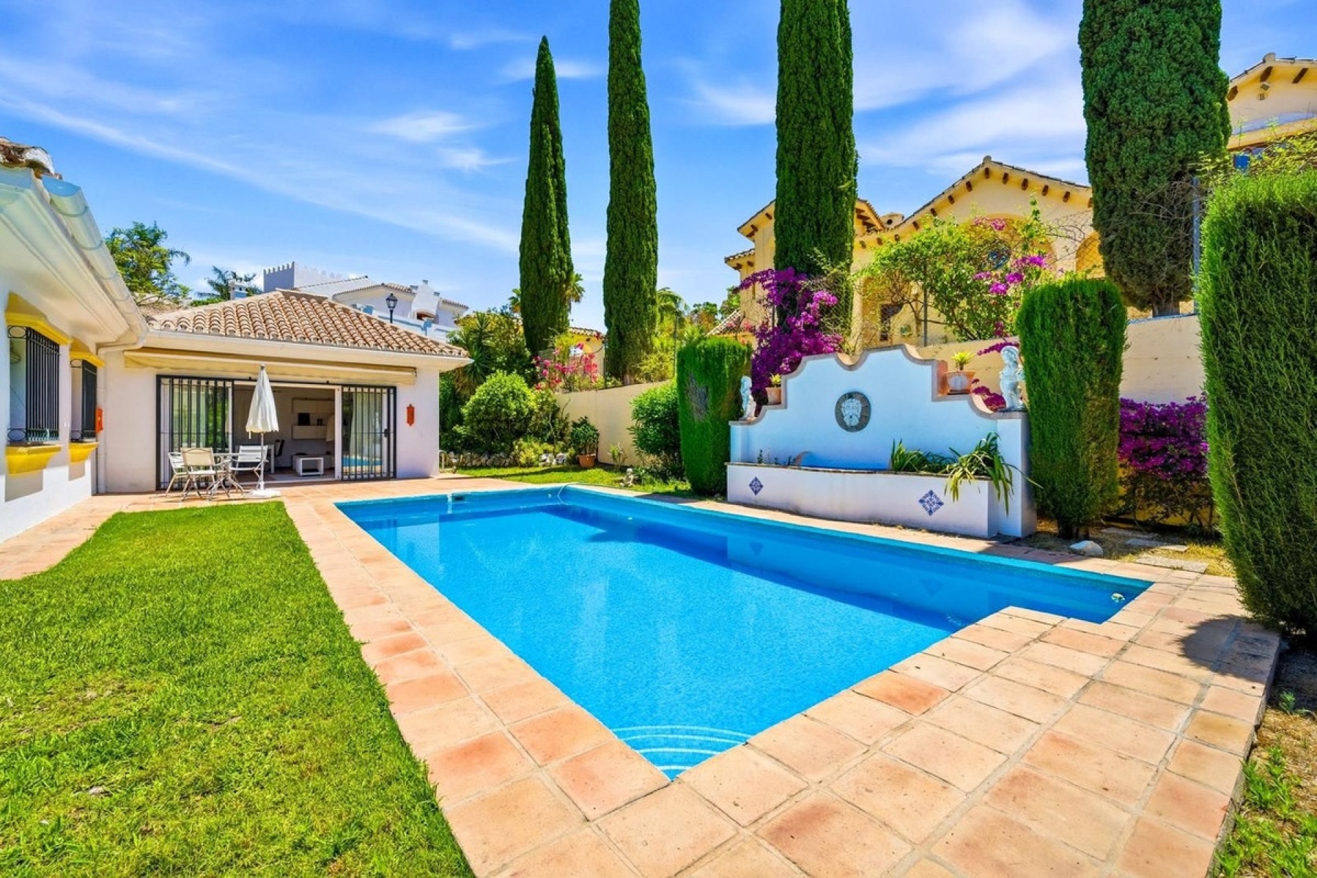 Resale - Villa - Benahavís - Benahavís Centro