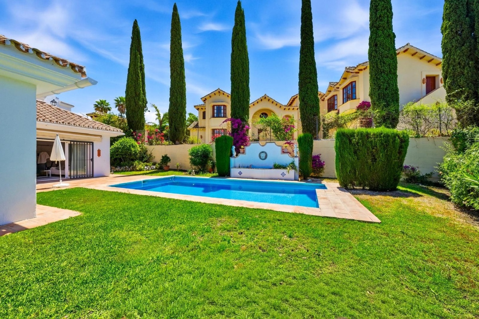 Resale - Villa - Benahavís - Benahavís Centro