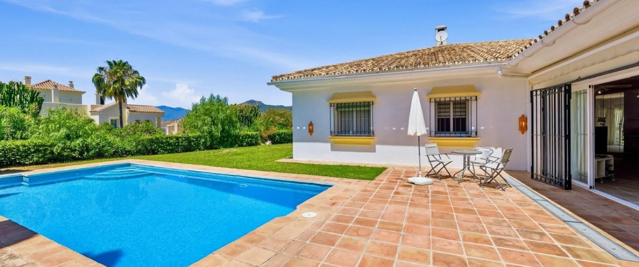 Resale - Villa - Benahavís - Benahavís Centro