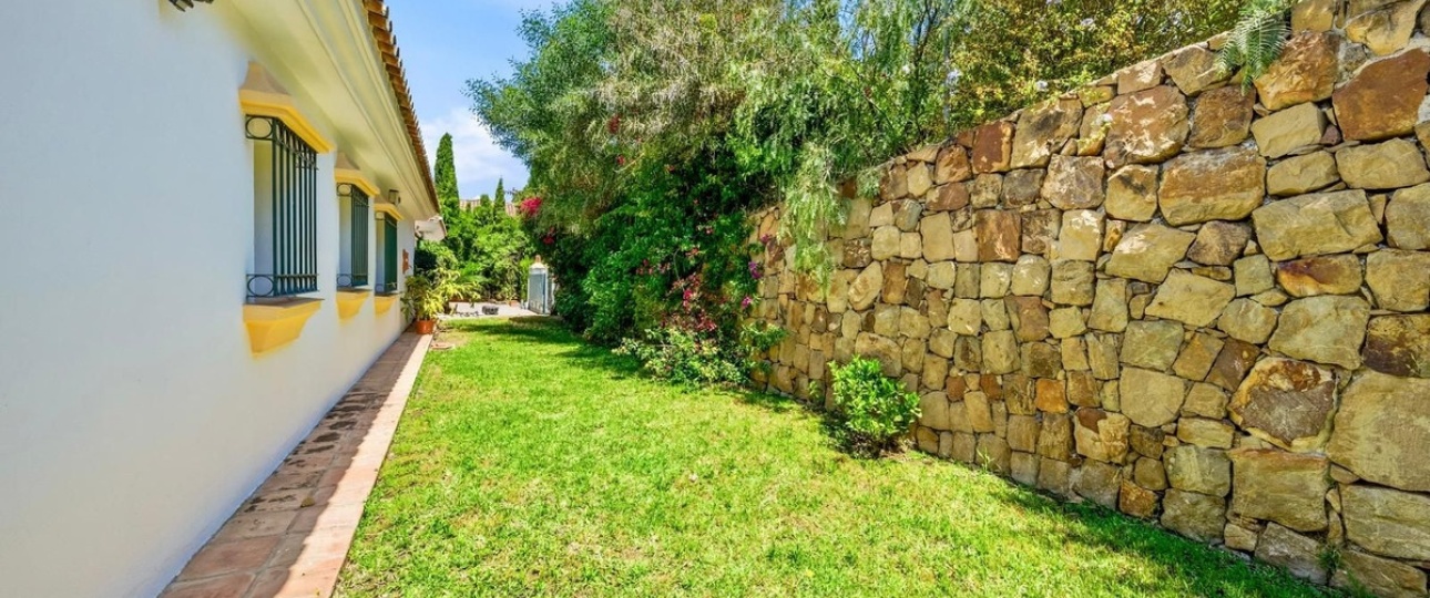 Resale - Villa - Benahavís - Benahavís Centro