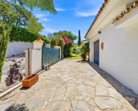 Resale - Villa - Benahavís - Benahavís Centro