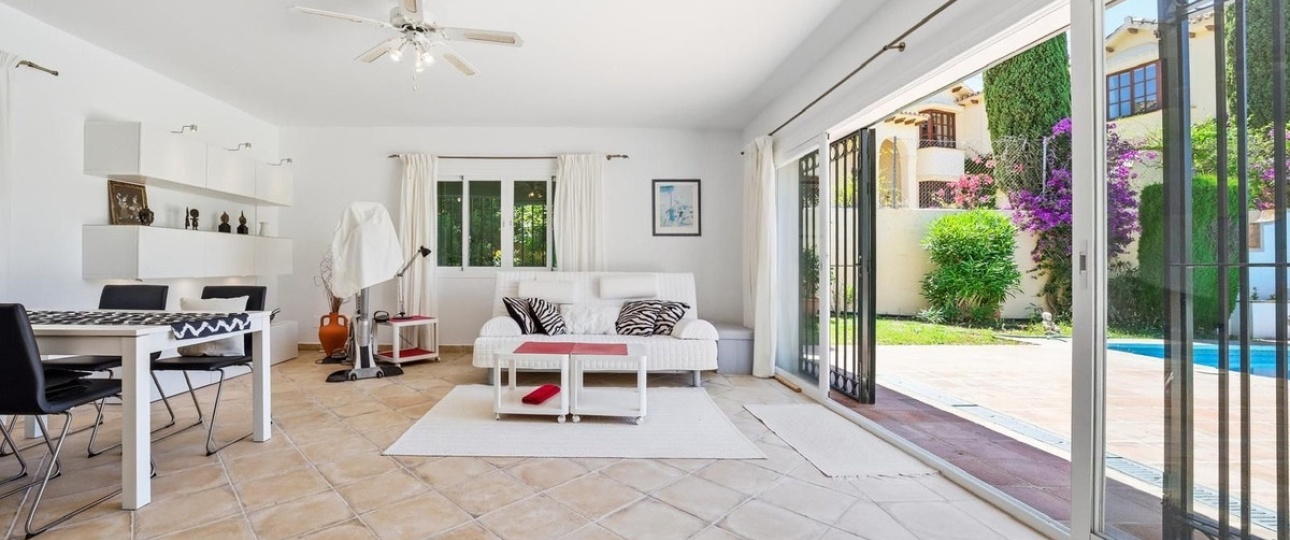 Resale - Villa - Benahavís - Benahavís Centro
