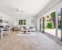 Resale - Villa - Benahavís - Benahavís Centro