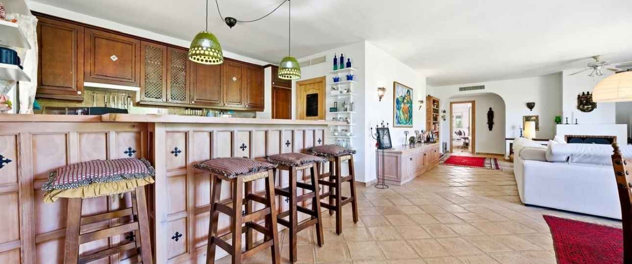 Resale - Villa - Benahavís - Benahavís Centro
