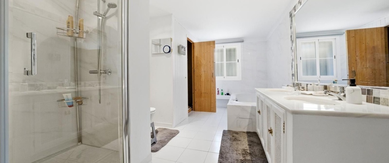 Resale - Villa - Benahavís - Benahavís Centro