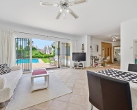 Resale - Villa - Benahavís - Benahavís Centro