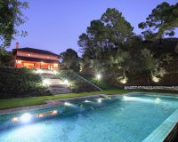 Resale - Villa - Benahavís - Benahavís Centro