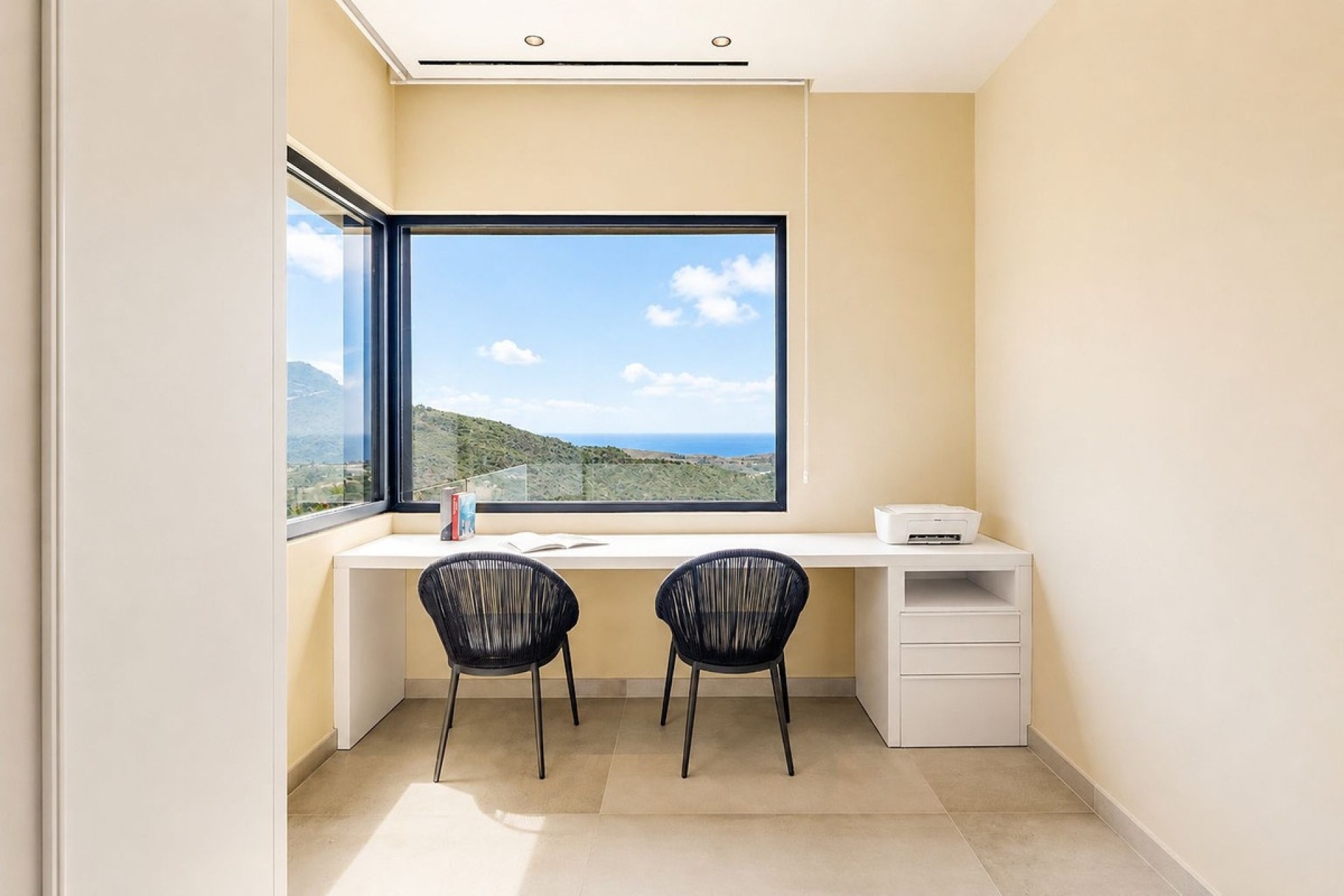 Resale - Villa - Benahavís - Benahavís Centro