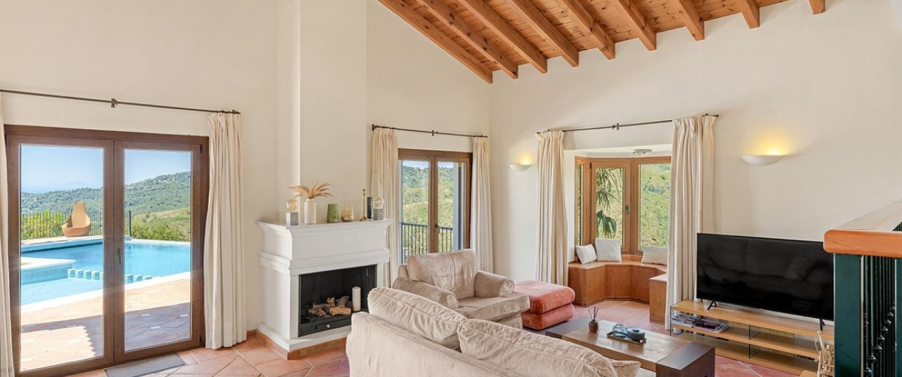 Resale - Villa - Benahavís - Benahavís Centro