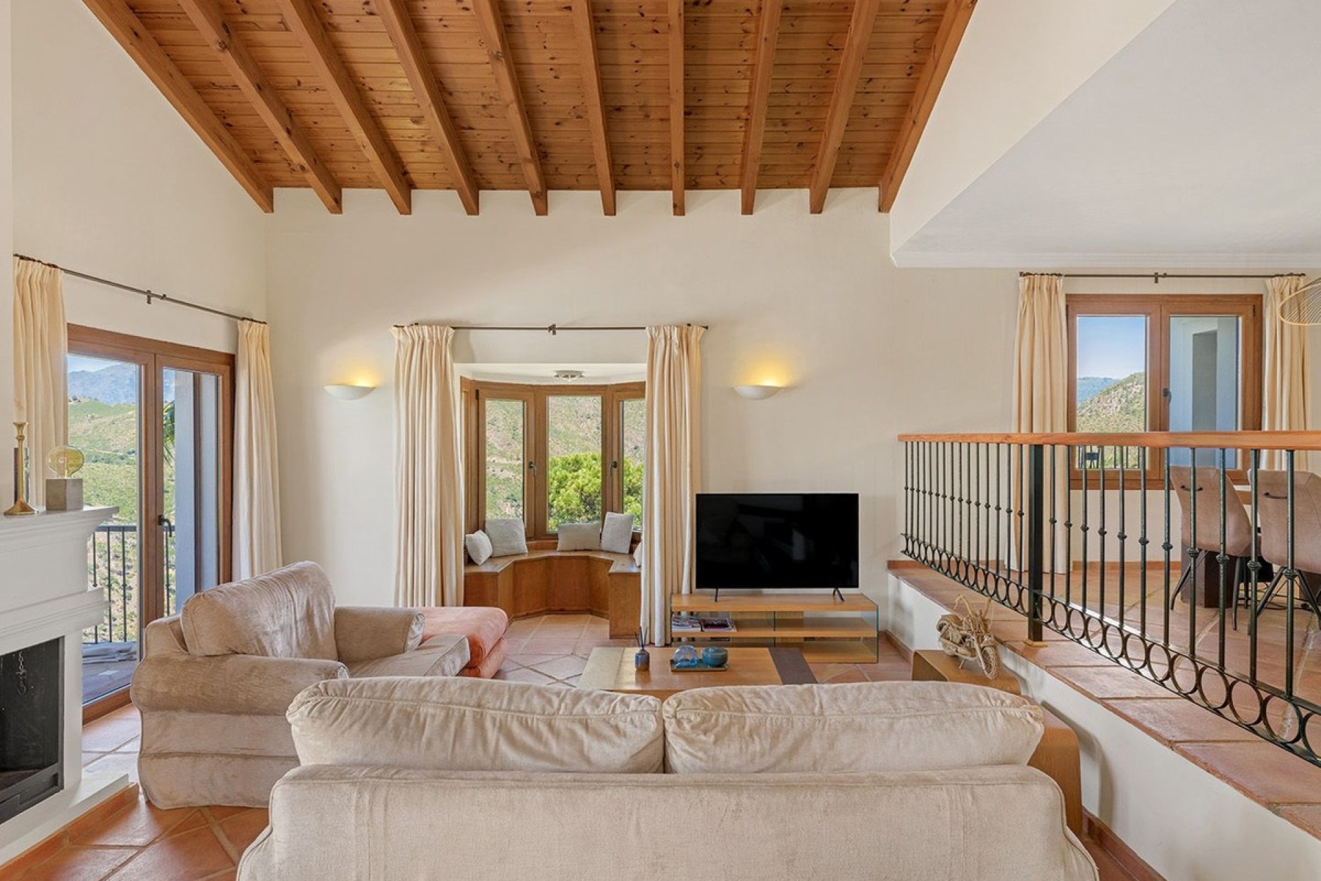 Resale - Villa - Benahavís - Benahavís Centro