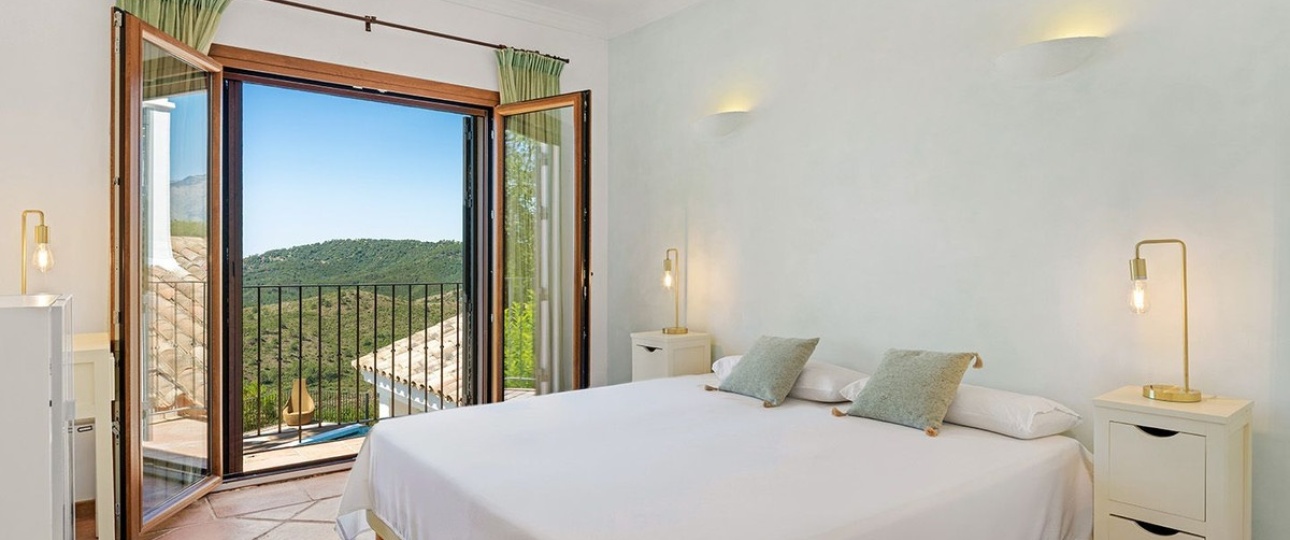 Resale - Villa - Benahavís - Benahavís Centro