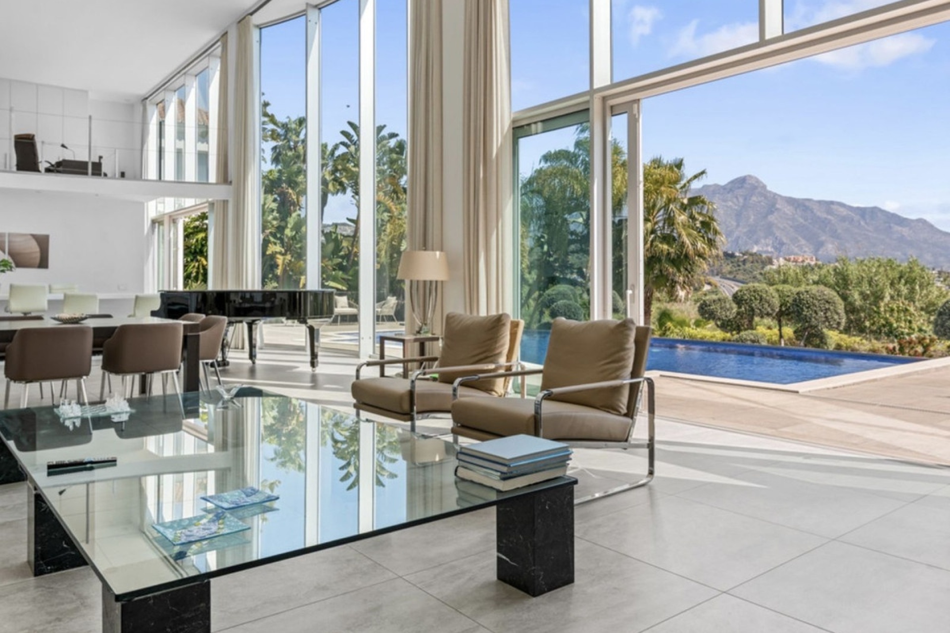 Resale - Villa - Benahavís - Benahavís Centro
