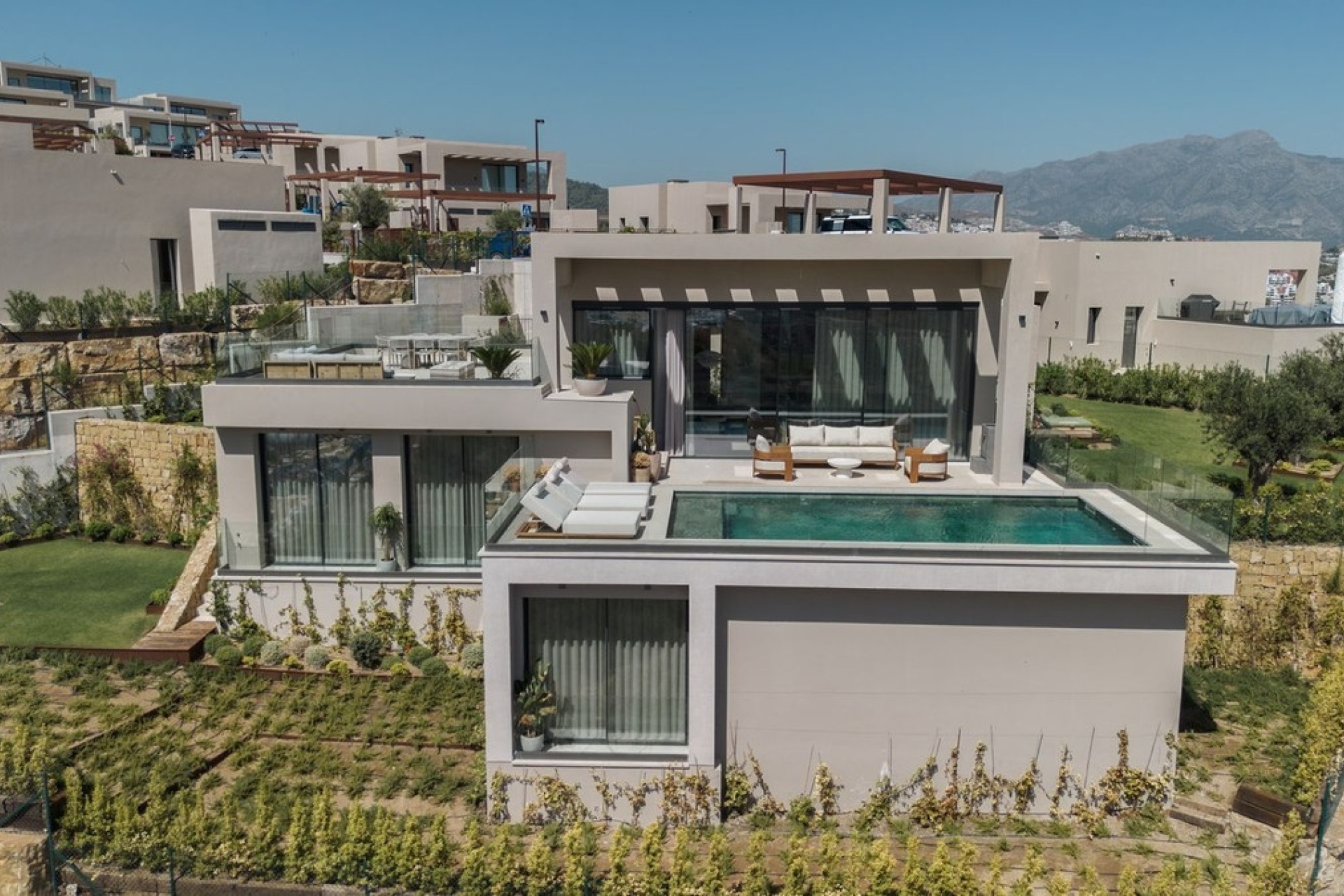 Resale - Villa - Benahavís - Benahavís Centro