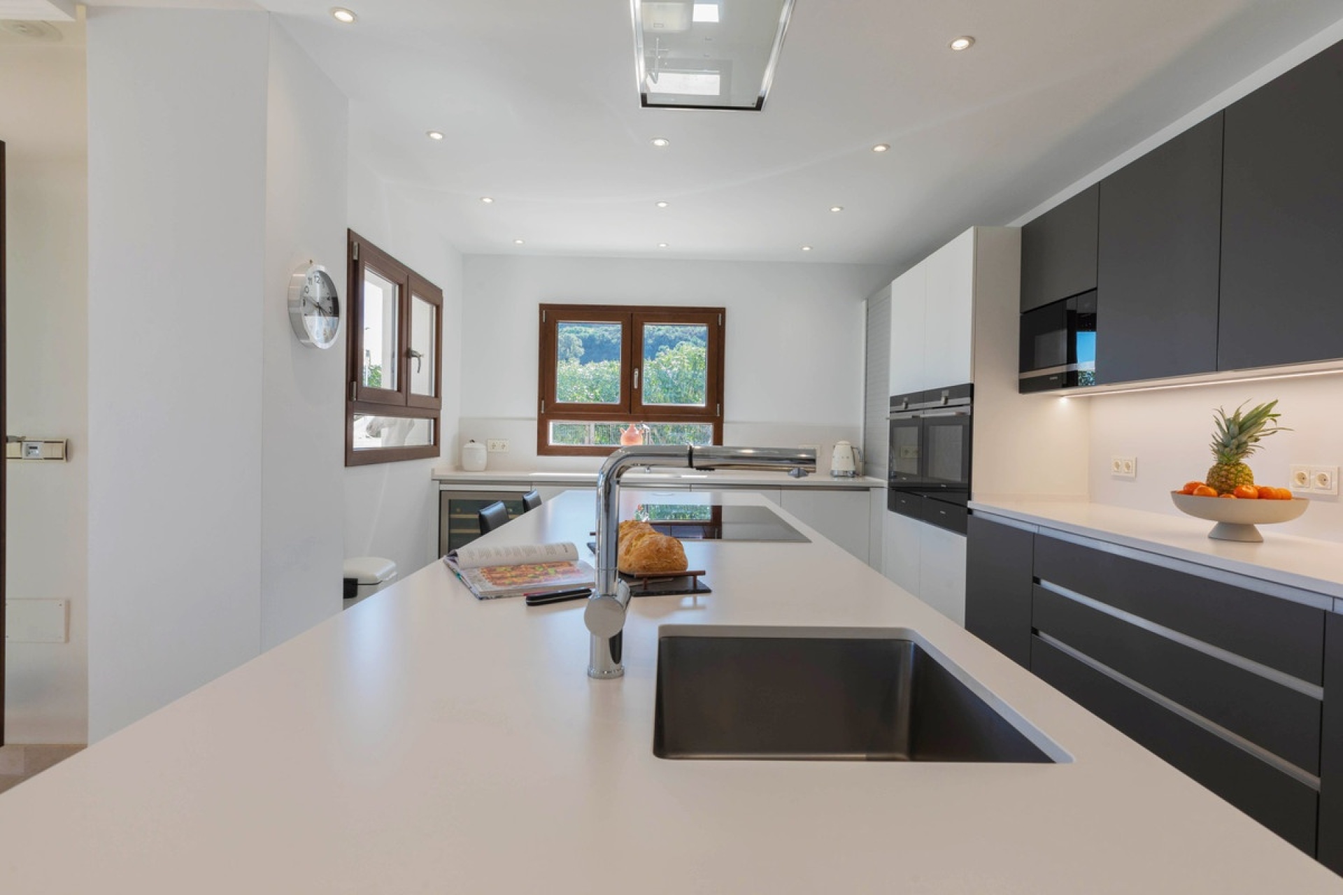 Resale - Villa - Benahavís - Benahavís Centro