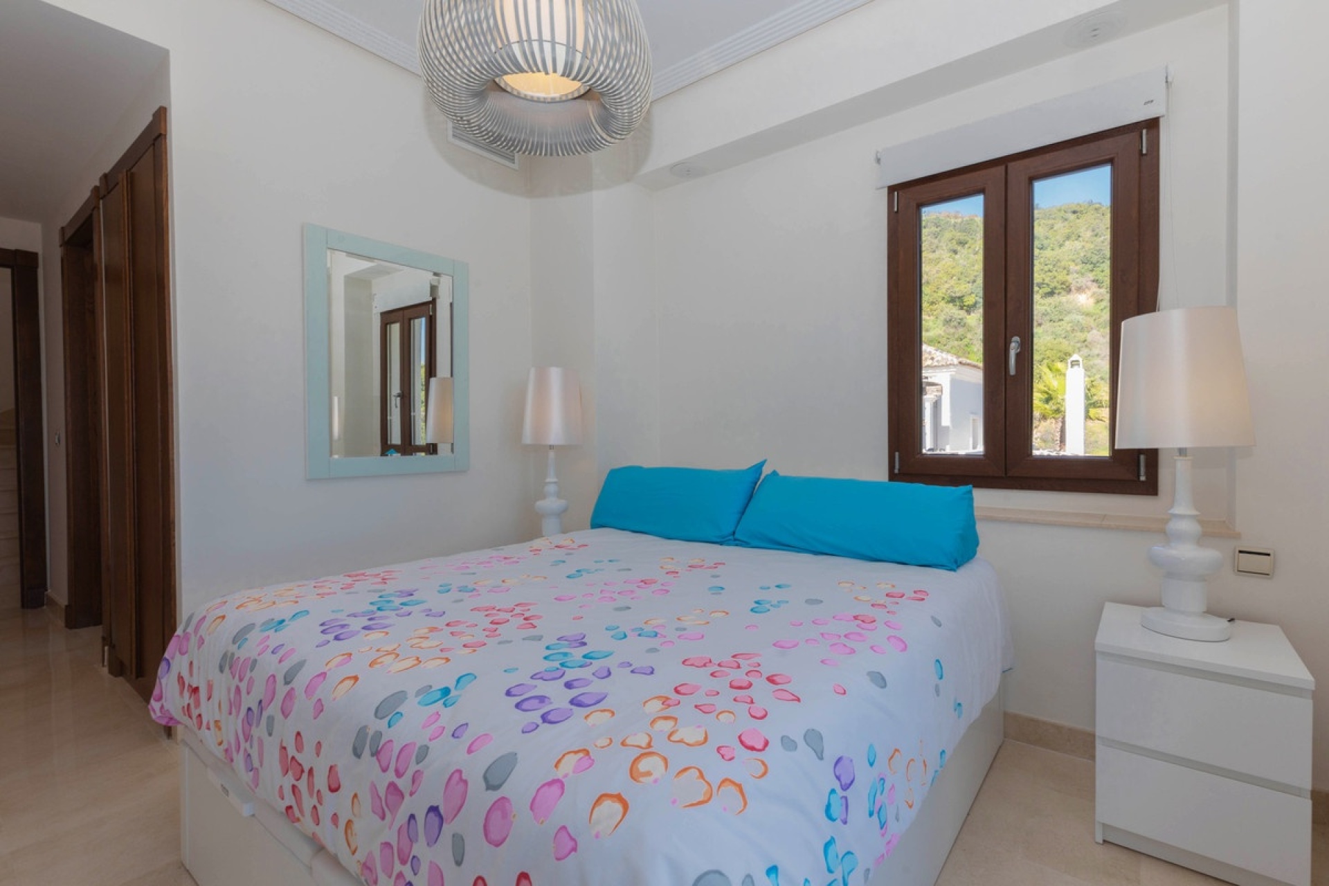 Resale - Villa - Benahavís - Benahavís Centro