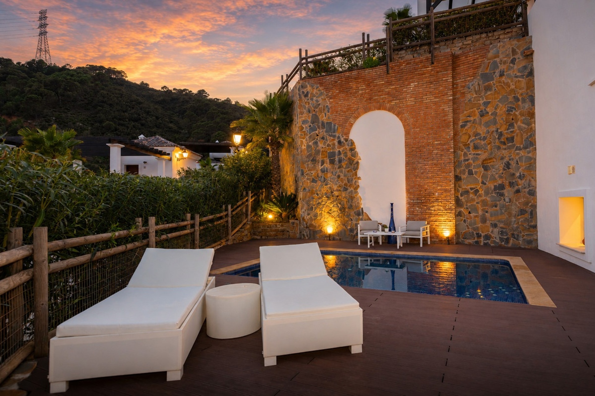 Resale - Villa - Benahavís - Benahavís Centro