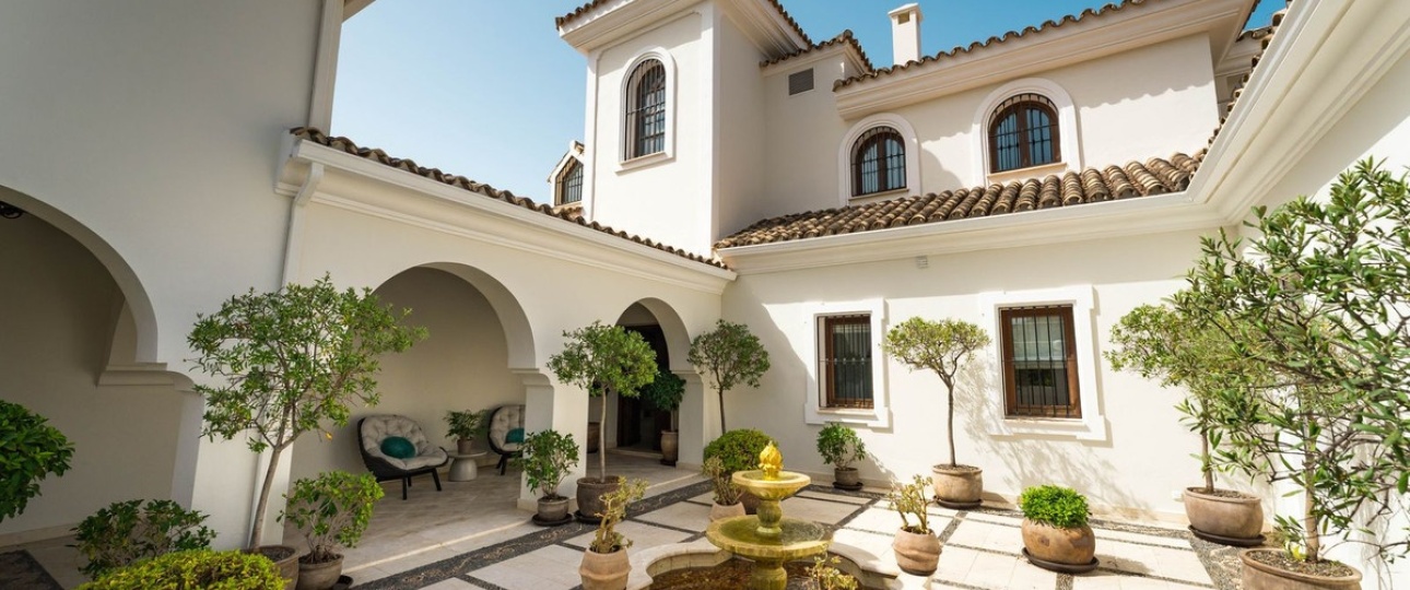 Resale - Villa - Benahavís - Benahavís Centro