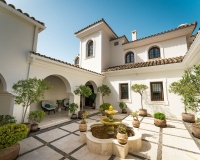 Resale - Villa - Benahavís - Benahavís Centro