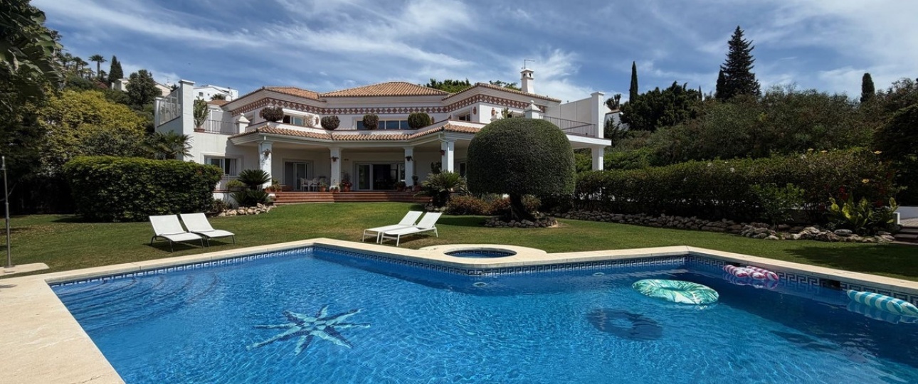 Resale - Villa - Benahavís - Benahavís Centro