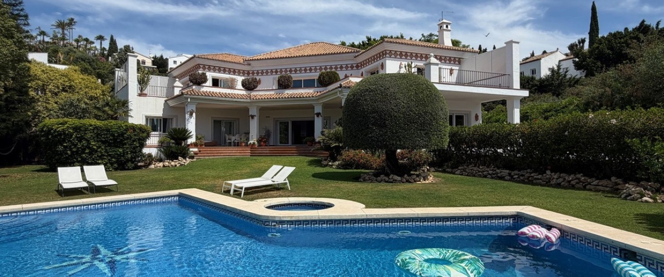 Resale - Villa - Benahavís - Benahavís Centro