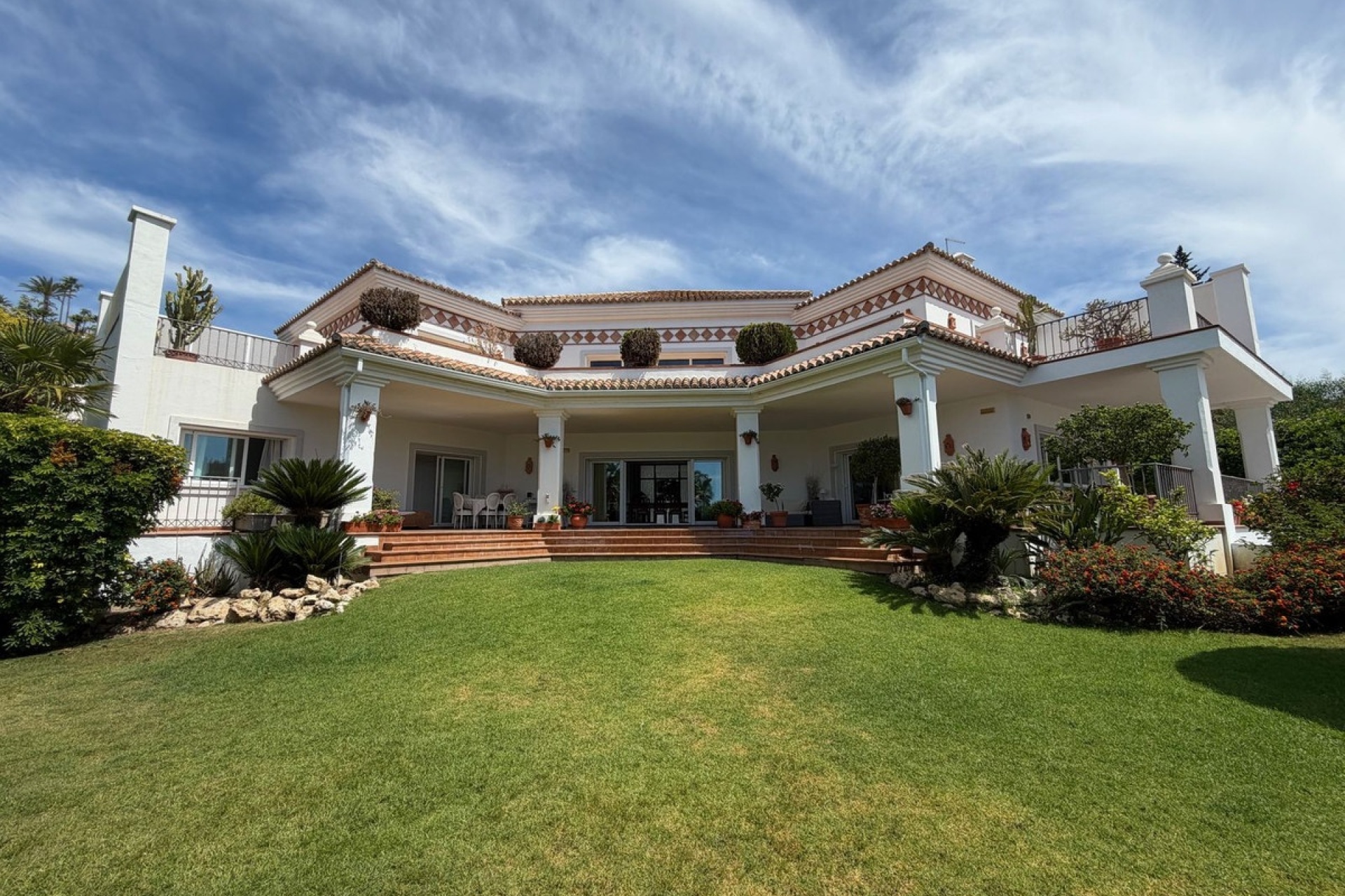 Resale - Villa - Benahavís - Benahavís Centro