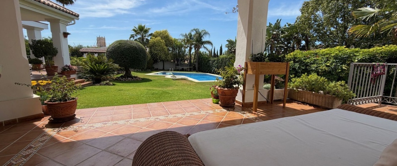Resale - Villa - Benahavís - Benahavís Centro