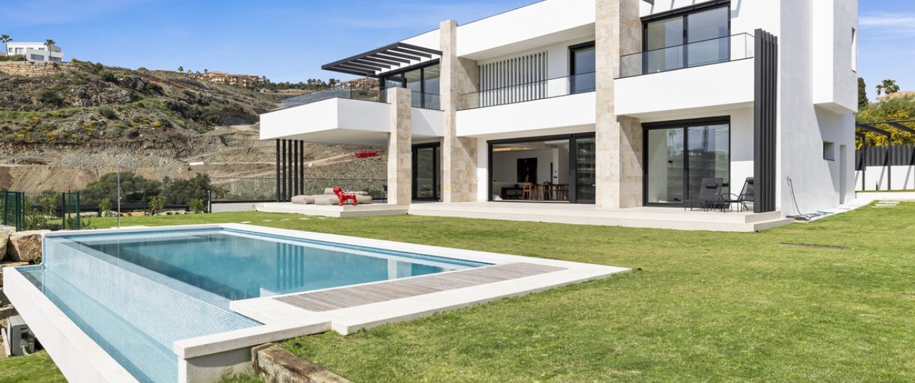 Resale - Villa - Benahavís - Benahavís Centro