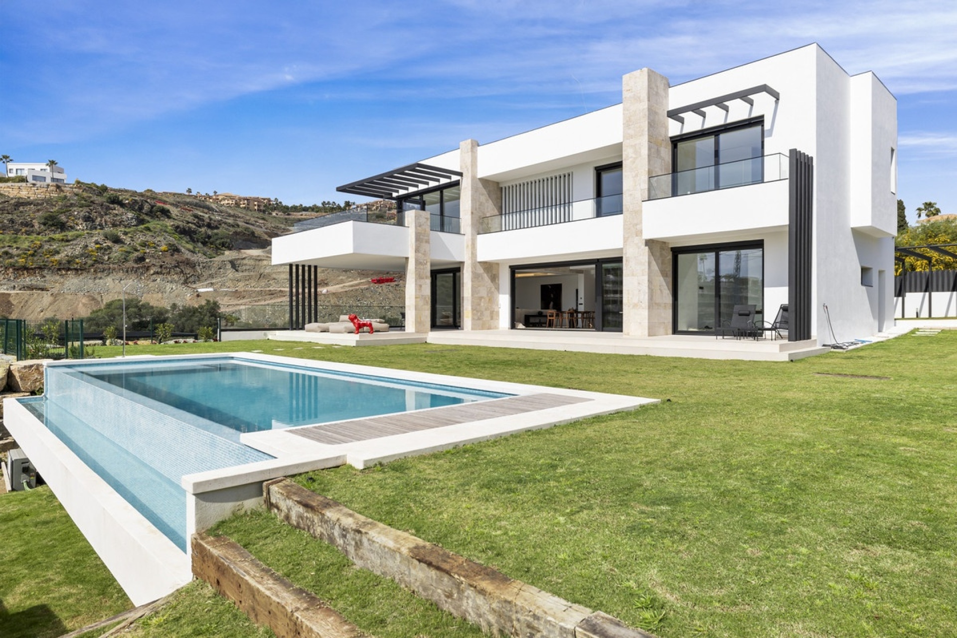 Resale - Villa - Benahavís - Benahavís Centro
