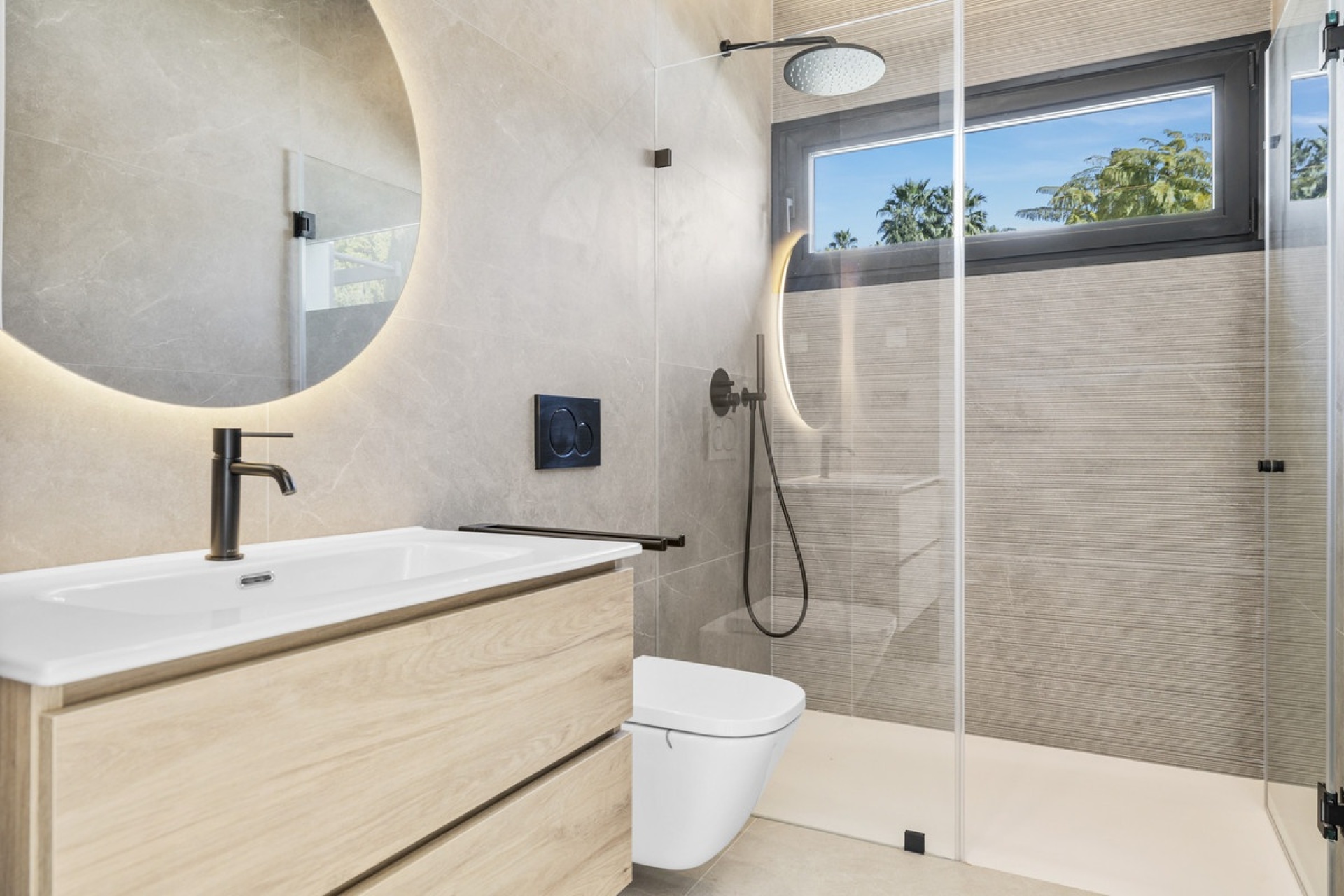 Resale - Villa - Benahavís - Benahavís Centro