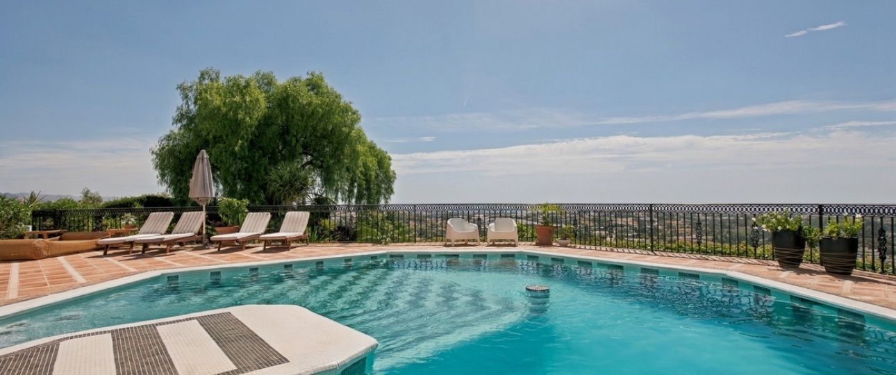 Resale - Villa - Benahavís - Benahavís Centro