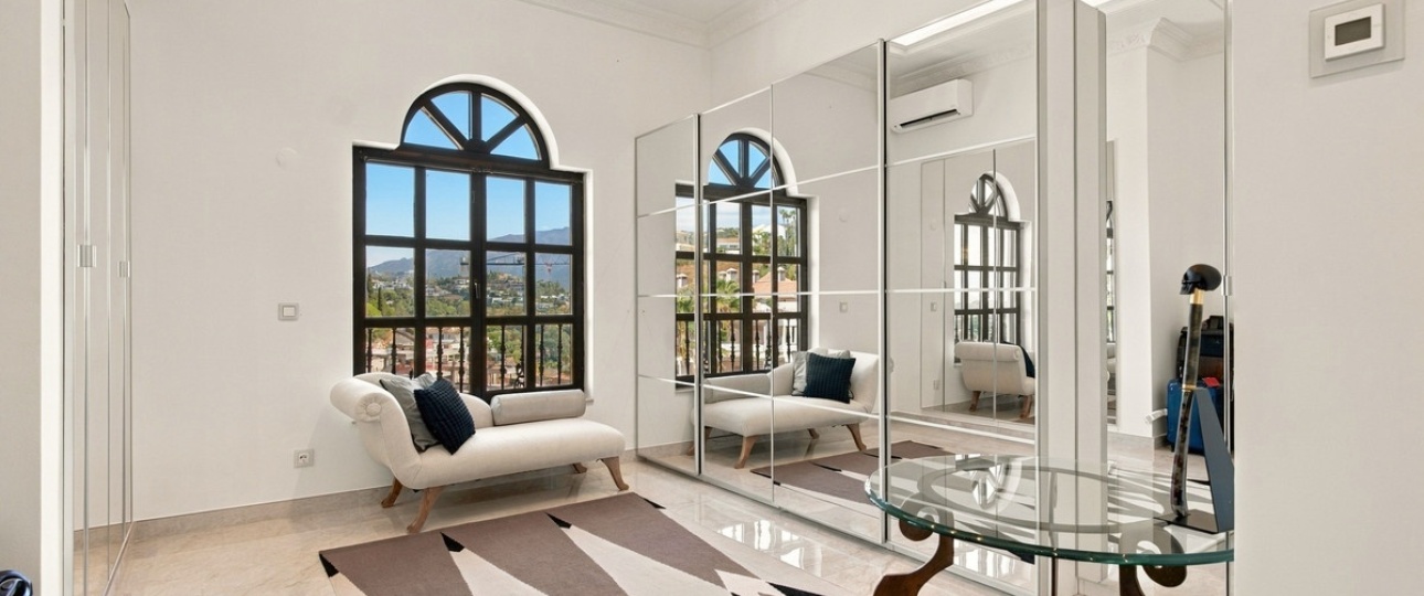 Resale - Villa - Benahavís - Benahavís Centro