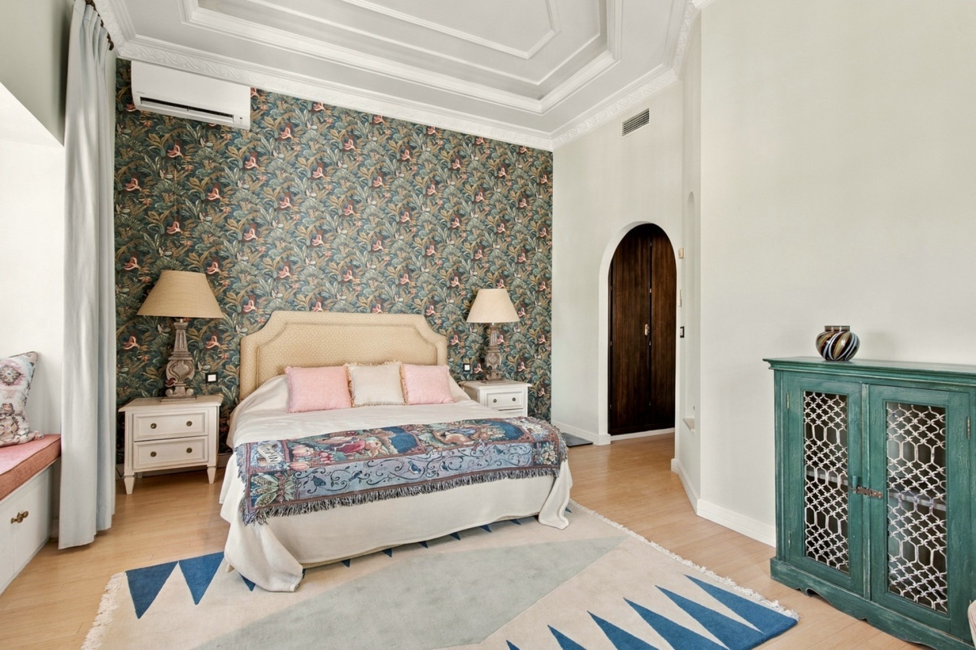 Resale - Villa - Benahavís - Benahavís Centro