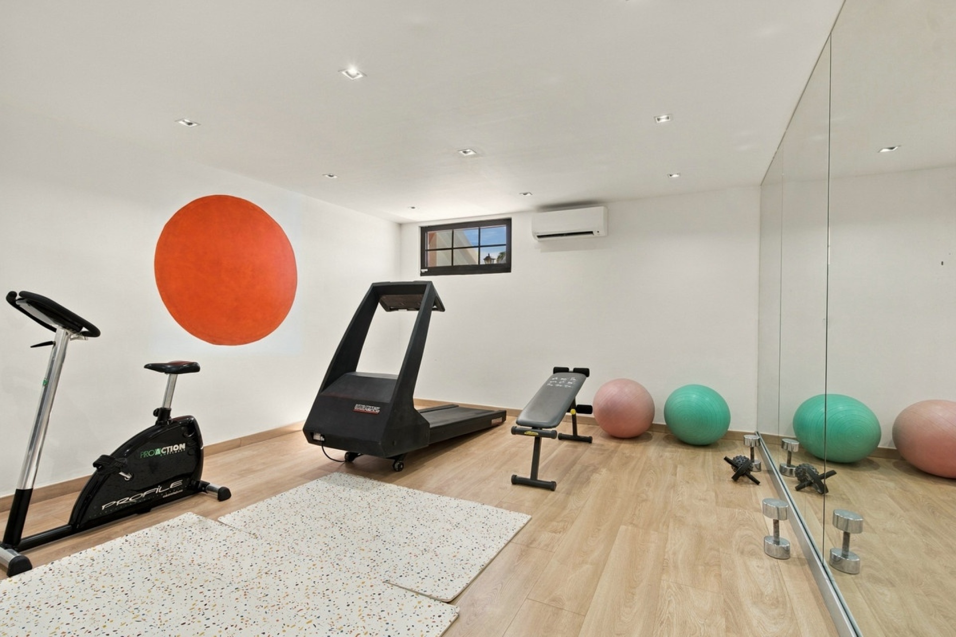 Resale - Villa - Benahavís - Benahavís Centro