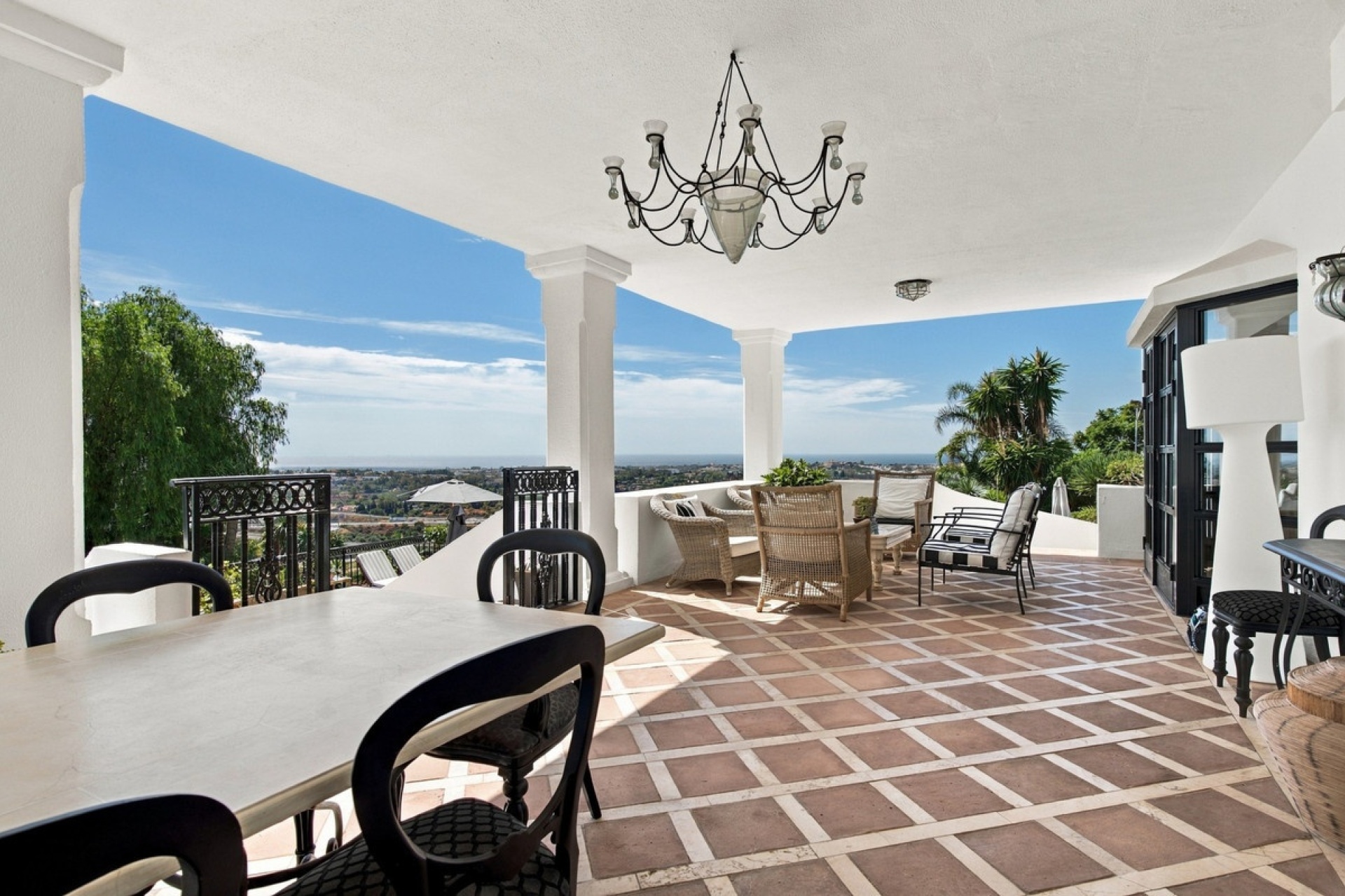 Resale - Villa - Benahavís - Benahavís Centro
