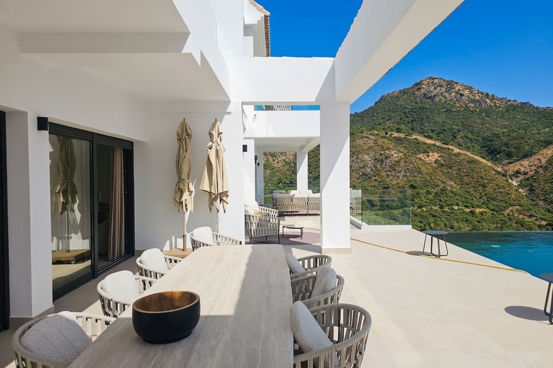 Resale - Villa - Benahavís - Benahavís Centro