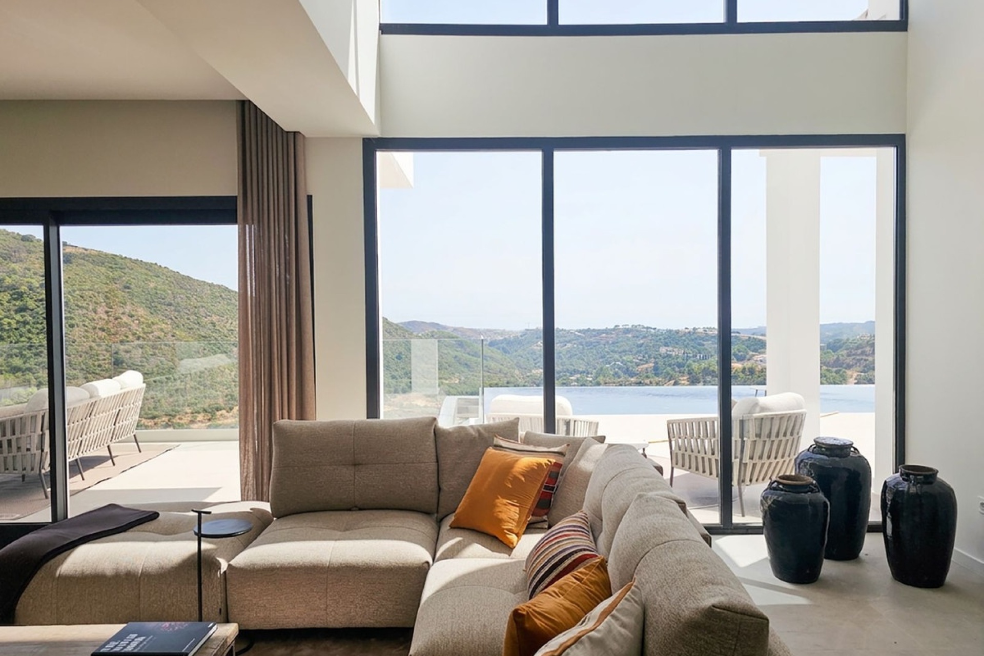 Resale - Villa - Benahavís - Benahavís Centro