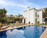 Resale - Villa - Benahavís - Benahavís Centro