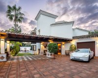 Resale - Villa - Benahavís - Benahavís Centro