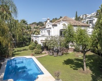 Resale - Villa - Benahavís - Benahavís Centro